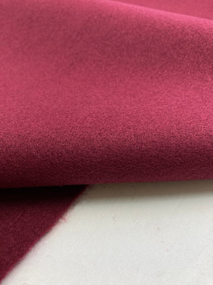 Kvadrat Divina 3 von Finn Skodt | Polsterstoff aus 100 % Wolle 