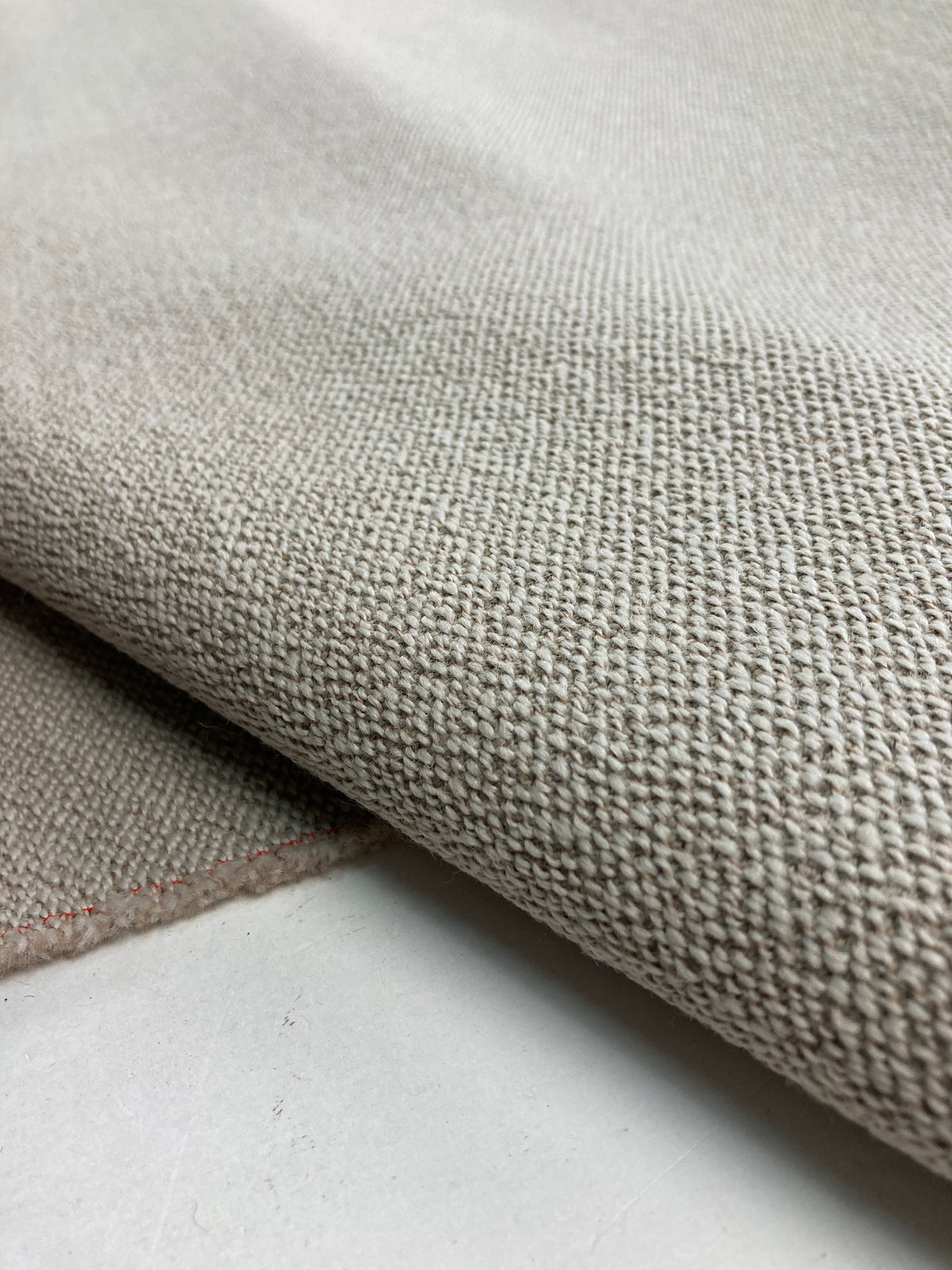 Kvadrat Vidar 4 Fabric – Deep Texture and Intense Colors for Sophisticated Interiors.