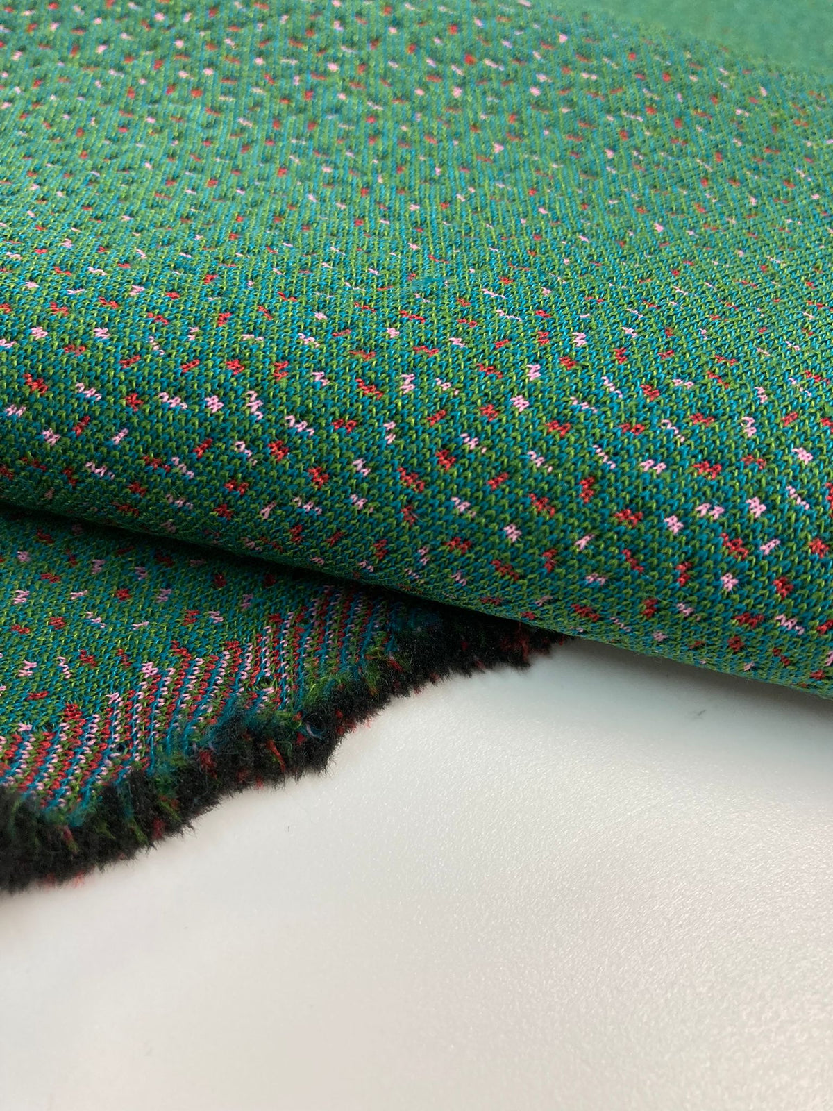 Kvadrat Febrik Sprinkles by Bertjan Pot | Upholstery fabric with dots - Modern Upholstery